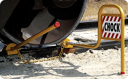 Item #: 4011-06 Dbl Railroad Wheel Chock with Flag (Exposed Rail)