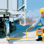 Ergonomic “A” Single Chock with Flag – Exposed Rail