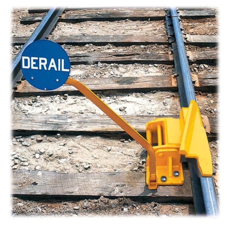 Aldon hinged railroad derail