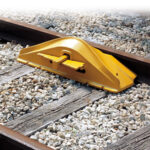 4018-04-I "Burlington" Style Freight Car Rerailer (Inside)