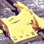 Item #: 4114-11 Two Way Retractable Derail (Close Up)