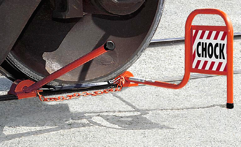 Whack ‘Em Double Railroad Wheel Chock with Flag – Flush Rail