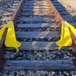 BullFrog Straddle Type Rerailer 90-142 lbs. Rail