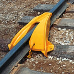 Aldon railroad rerailing frog straddle type rerailers